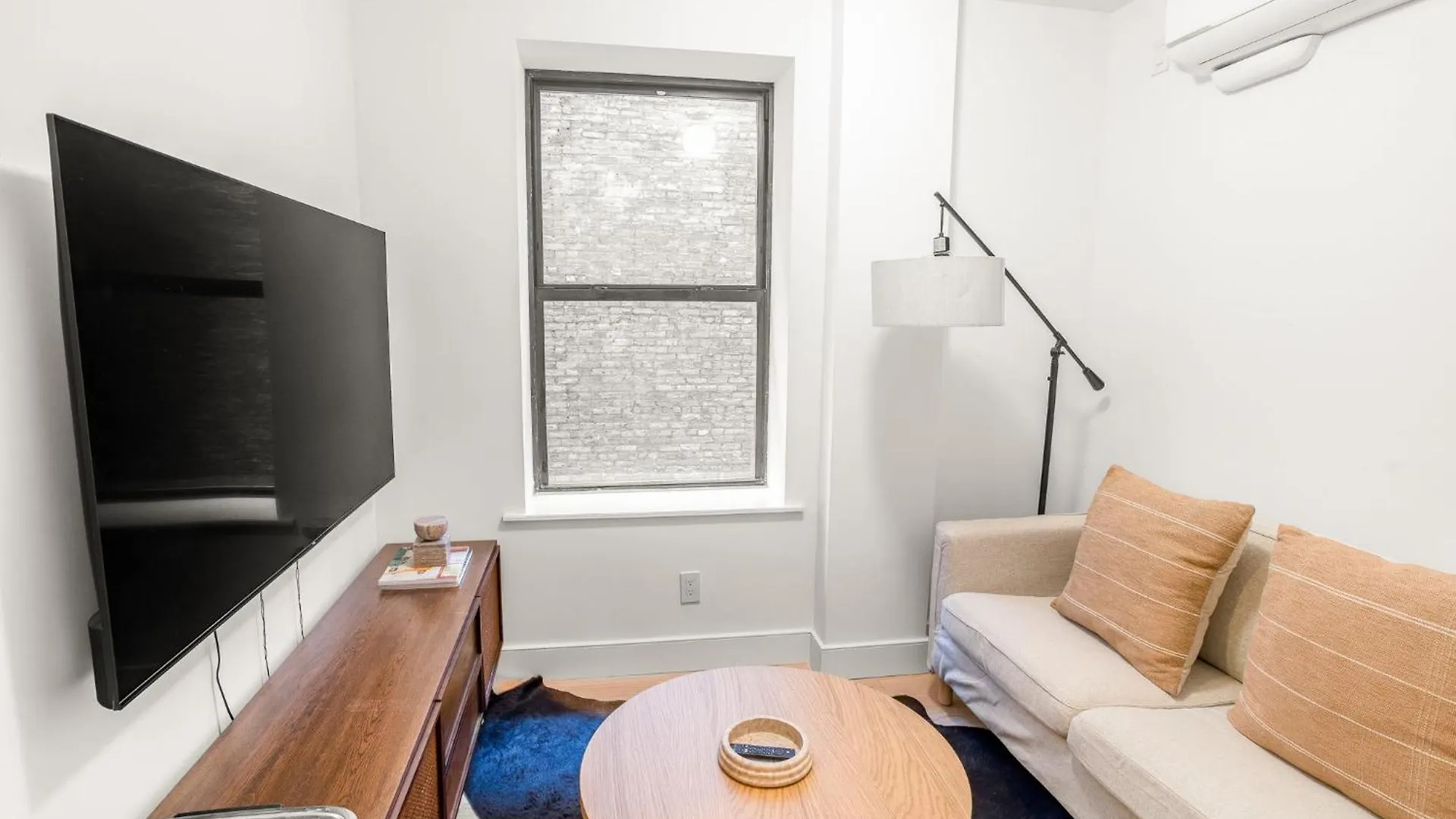 Comfortable 2Br 1Ba Apartment In Greenwich Village Steps From Washington Square Park New York 0*,  United States